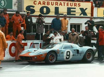 [lemans-ford-gt40-2[7].jpg]